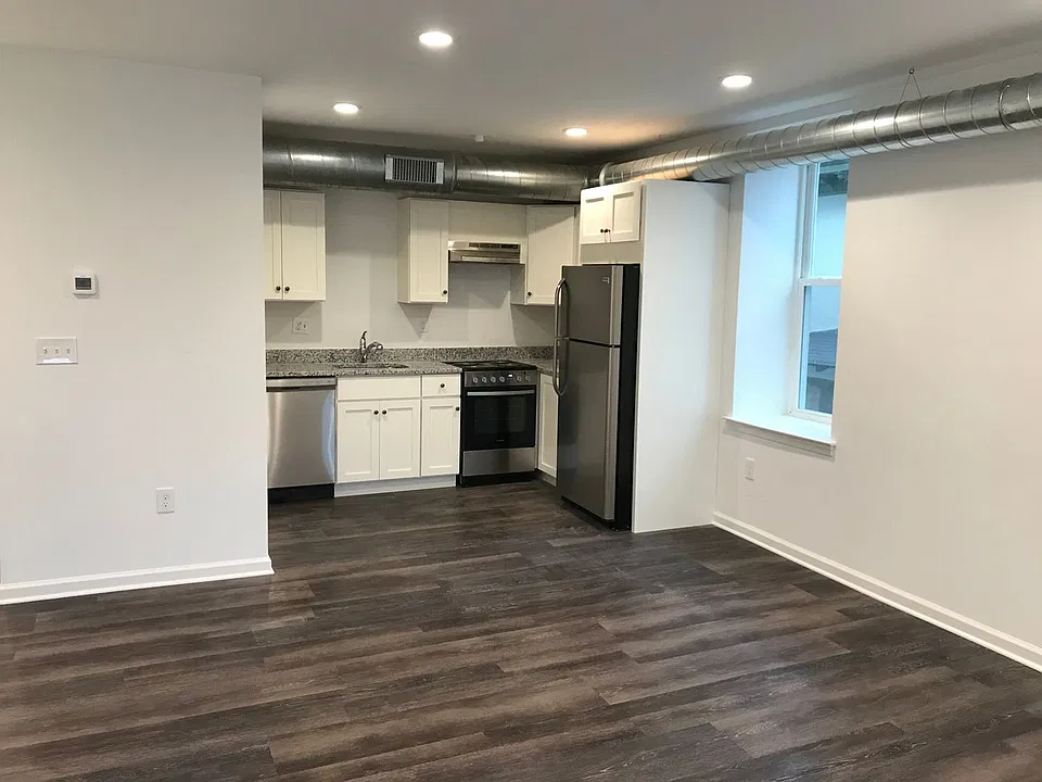 225 High St