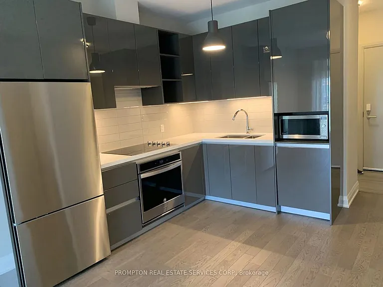 396 Highway 7 E #806 — Photo 2
