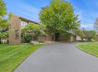 3870 Glen Falls Dr, Bloomfield Hills, MI