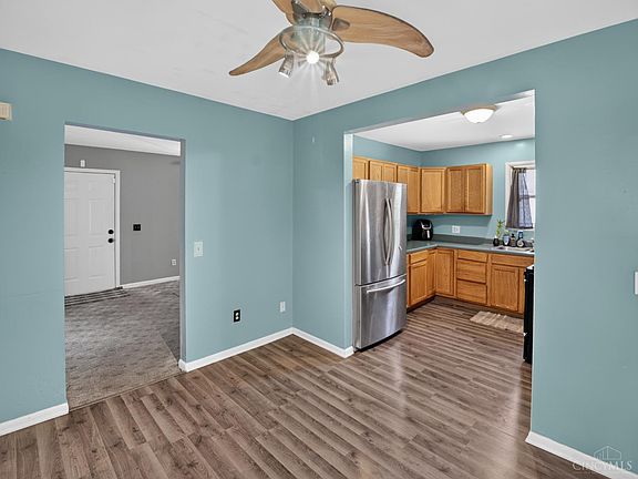 5th image of 922 Chamberlain Ave