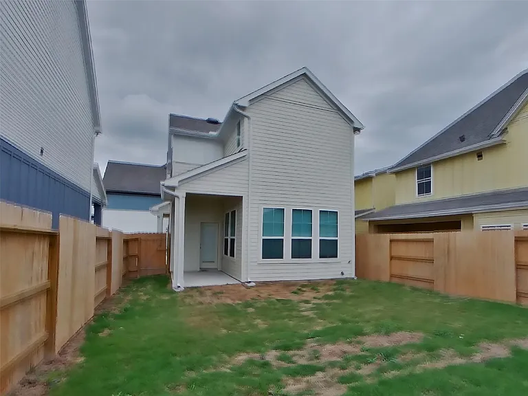22625 Terazzo Dr — Photo 15