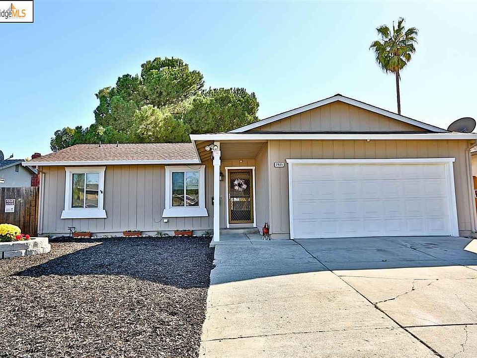 1st image of 2925 Carmona Way