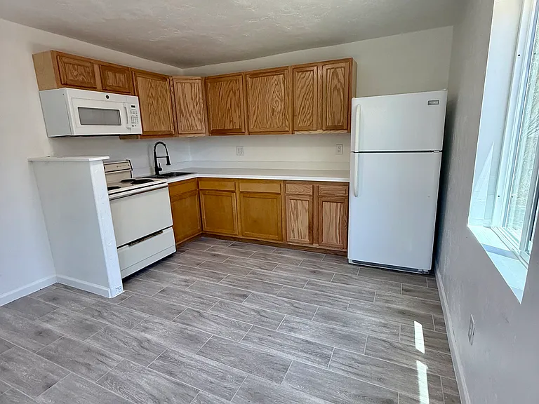 2614 N Balboa Ave #3 — Photo 6