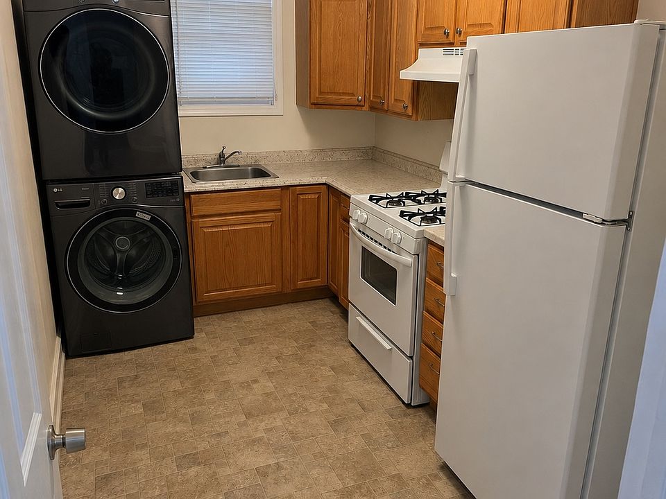 1st image of 505 Hoboken Rd #2