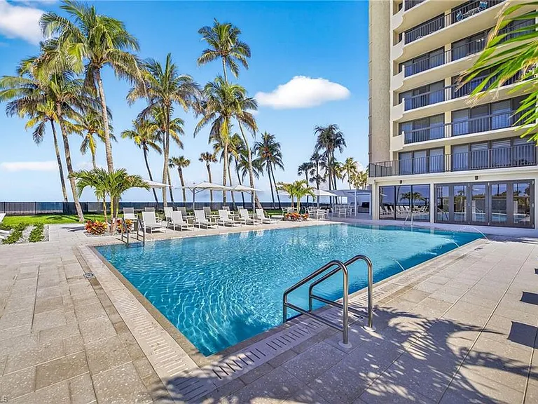 4001 Gulf Shore Blvd N #303 — Photo 24