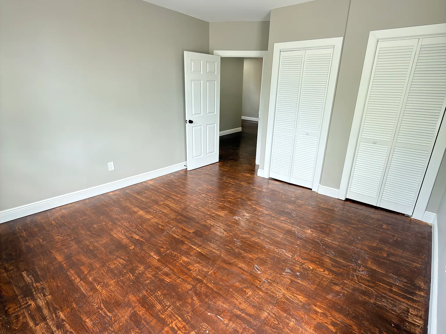 4 bed, 2096 sqft, $1,800 — Photo 2