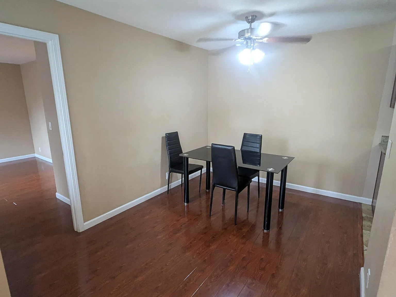 2 bed, 840 sqft, $2,850 — Photo 3