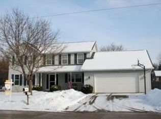 375 Alpine Dr, Green Bay, WI 54302
