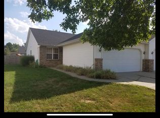 112 Eagle Ridge Dr, Chatham, IL 62629