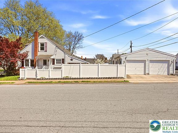 4th image of 1704 Lincoln St