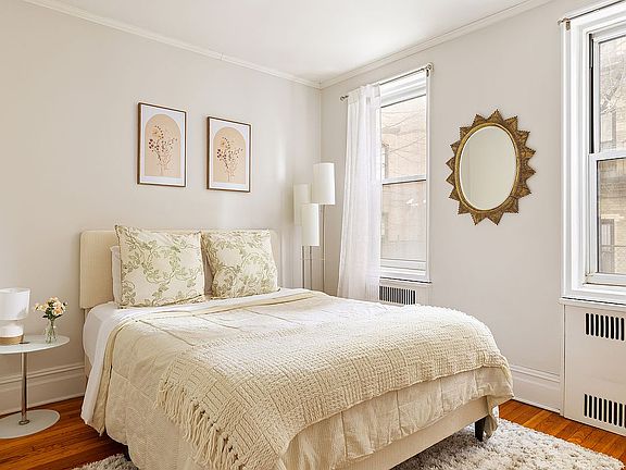 3rd image of 45 Plaza St W APT 1F