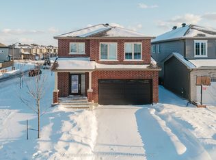 896 Sendero Way, Ottawa, ON K2S 2W8