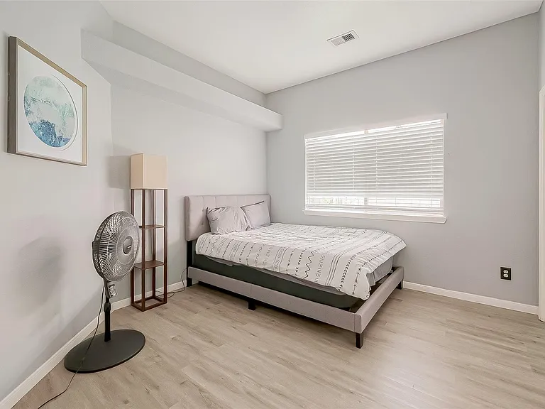 9310 Corner Oaks Ln — Photo 30