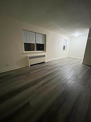 4th image of 24 Stratford Ave #B41