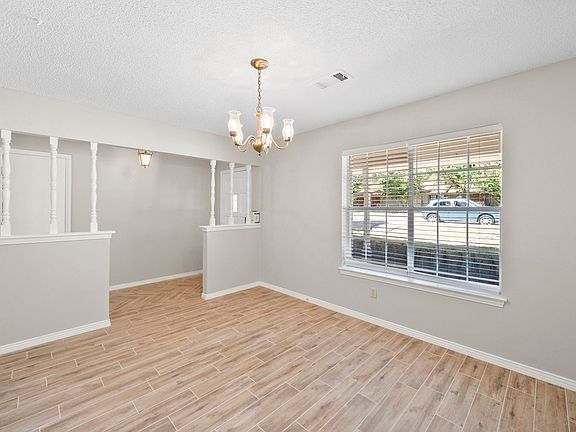4th image of 532 Rock Creek Dr