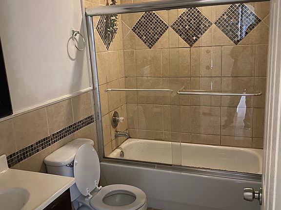 3rd image of 100 E Aurora Dr #416