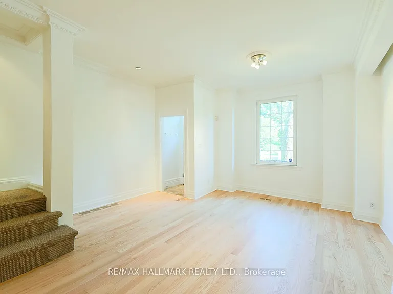 101 Pears Ave — Photo 5