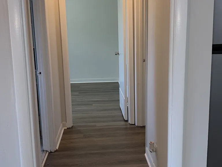 443 Cedarmont Dr — Photo 8