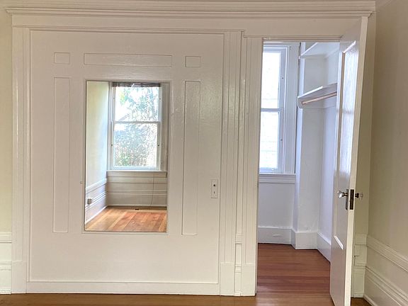 2nd image of 860 Bush St #304