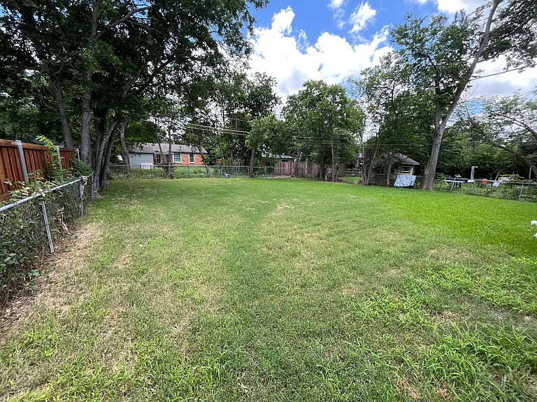 10608 Cayuga Dr — Photo 15