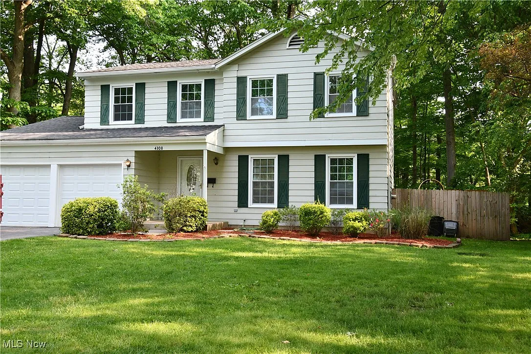 4108 Claridge Dr photo 1