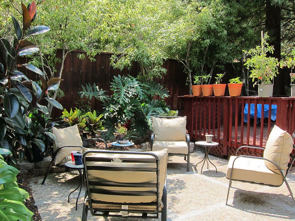 2nd image of 1368 Sussex Way