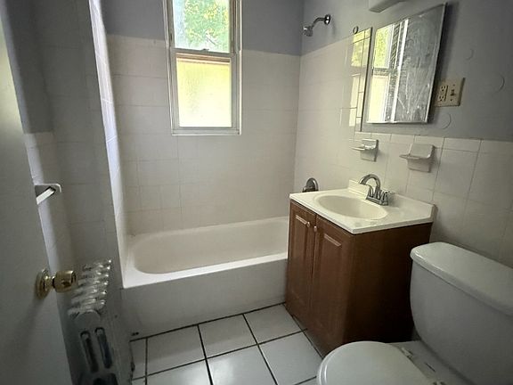 2nd image of 32 Kenmore Ave #R2