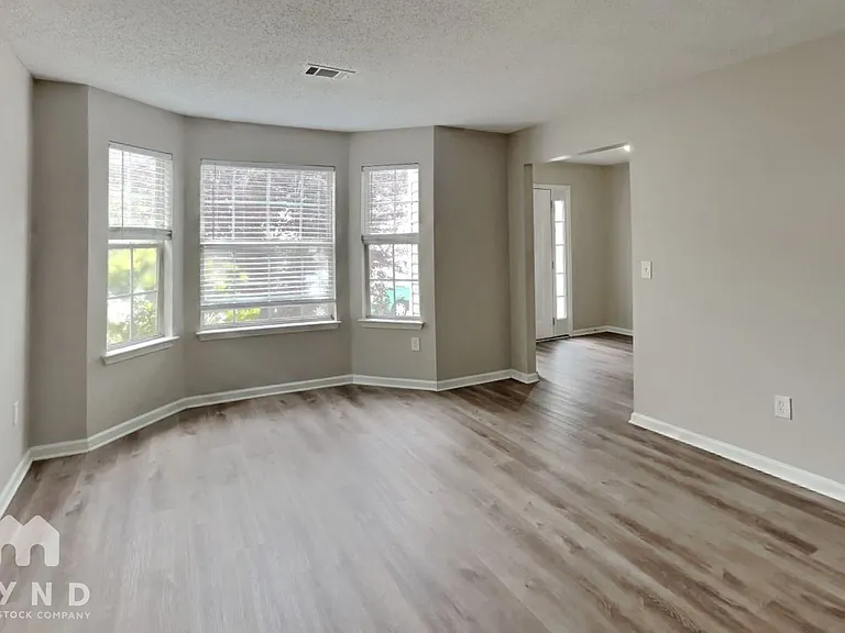 2691 Ward Lake Ct — Photo 9