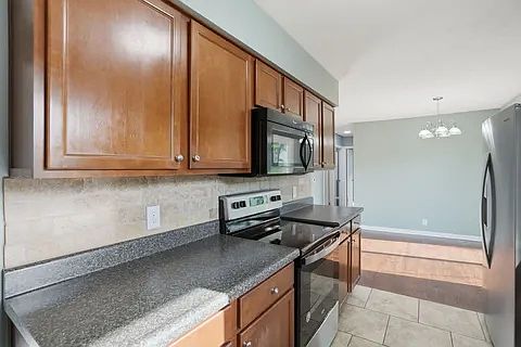3rd image of 3489 Sunny Hill Dr