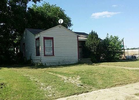 1st image of 1945 Glenmore Ave