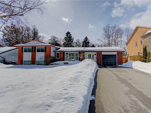 4th image of 583 Rustic Dr