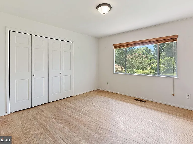 218 Belmont Dr SW — Photo 12
