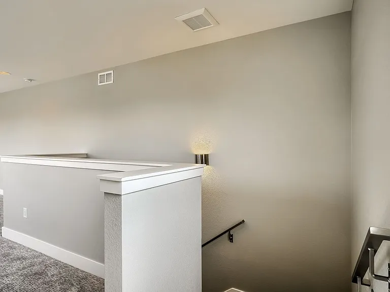 718 W 1st Ave — Photo 56