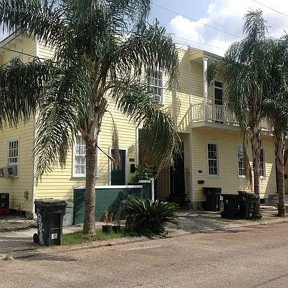 2 bed, 850 sqft, $1,300 — Photo 1