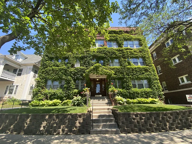 2429 Emerson Ave S #211 — Photo 6