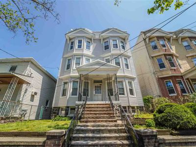 22 Charles St APT 3R, Jersey City, NJ, 07307