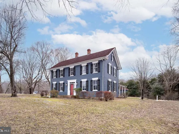 8100 Croom Rd, Upper Marlboro, MD 20772