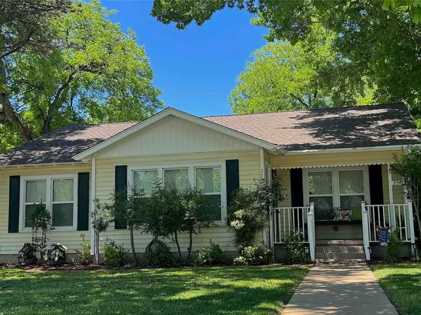 2511 Greenway Dr, Brownwood, TX 76801