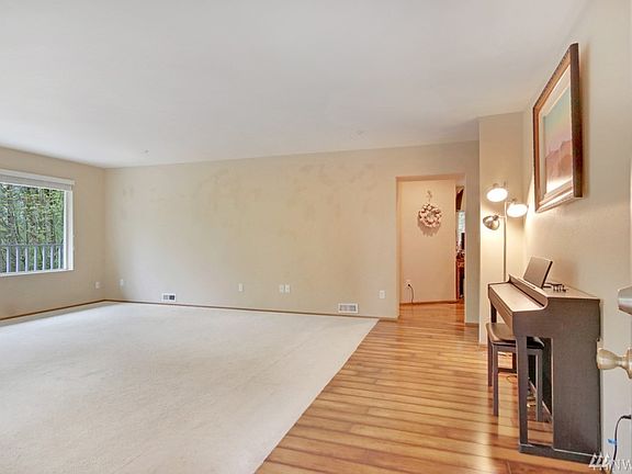 4th image of 12516 149th St E