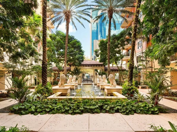 100 Andalusia Ave APT 510, Coral Gables, FL 33134