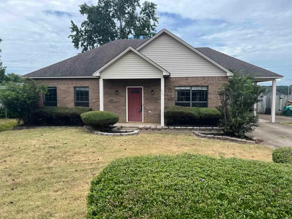 2104 Jonathan Ln, Searcy, AR 72143