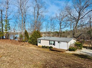 30 Mobleys Blf, Abbeville, SC 29620