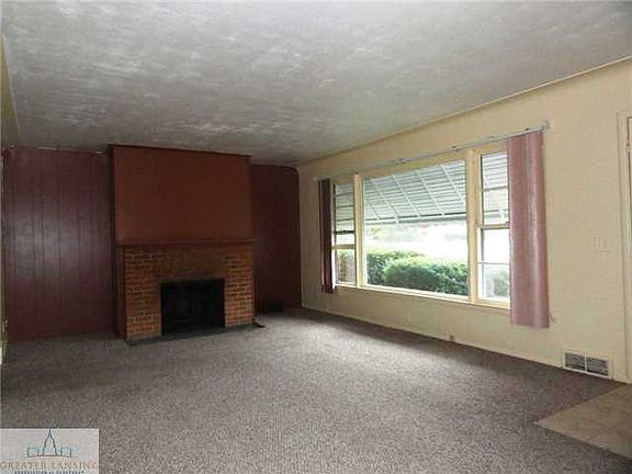 3rd image of 4701 S Pennsylvania Ave