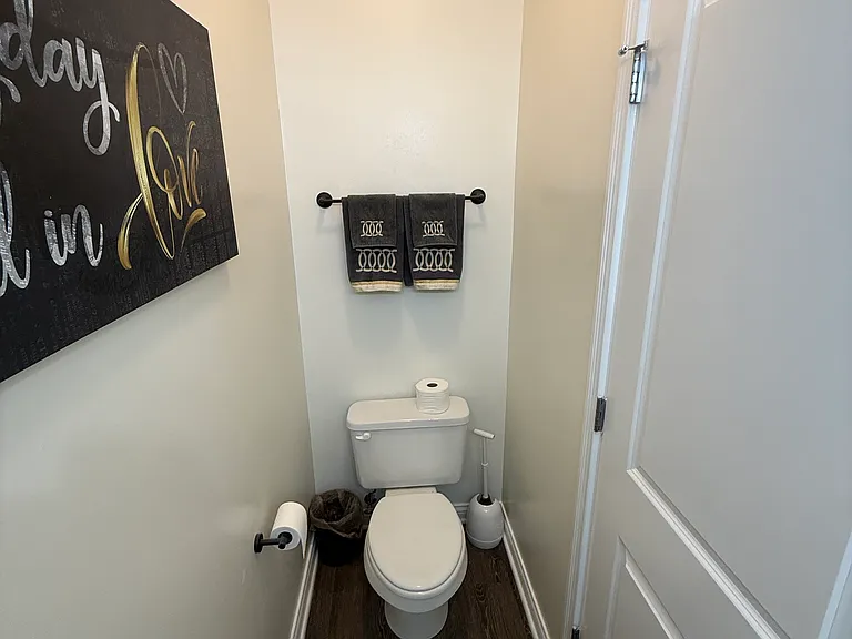350 N Meridian St #208 — Photo 15