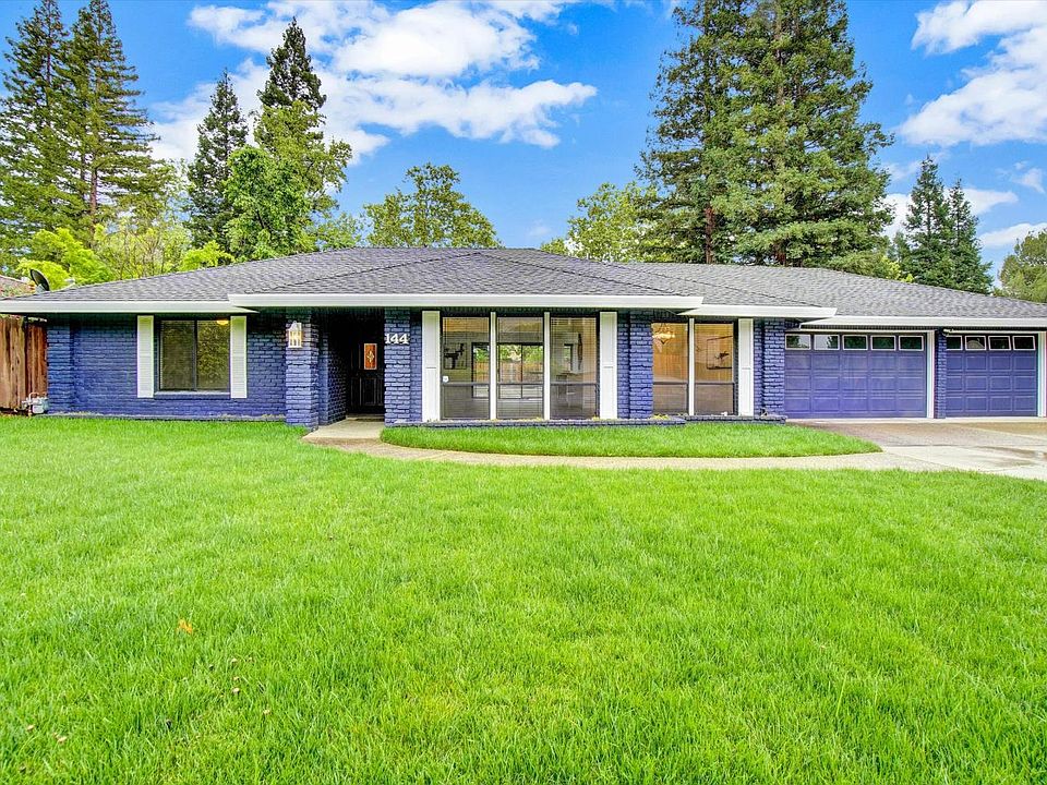 1st image of 144 W Gold Creek Cir