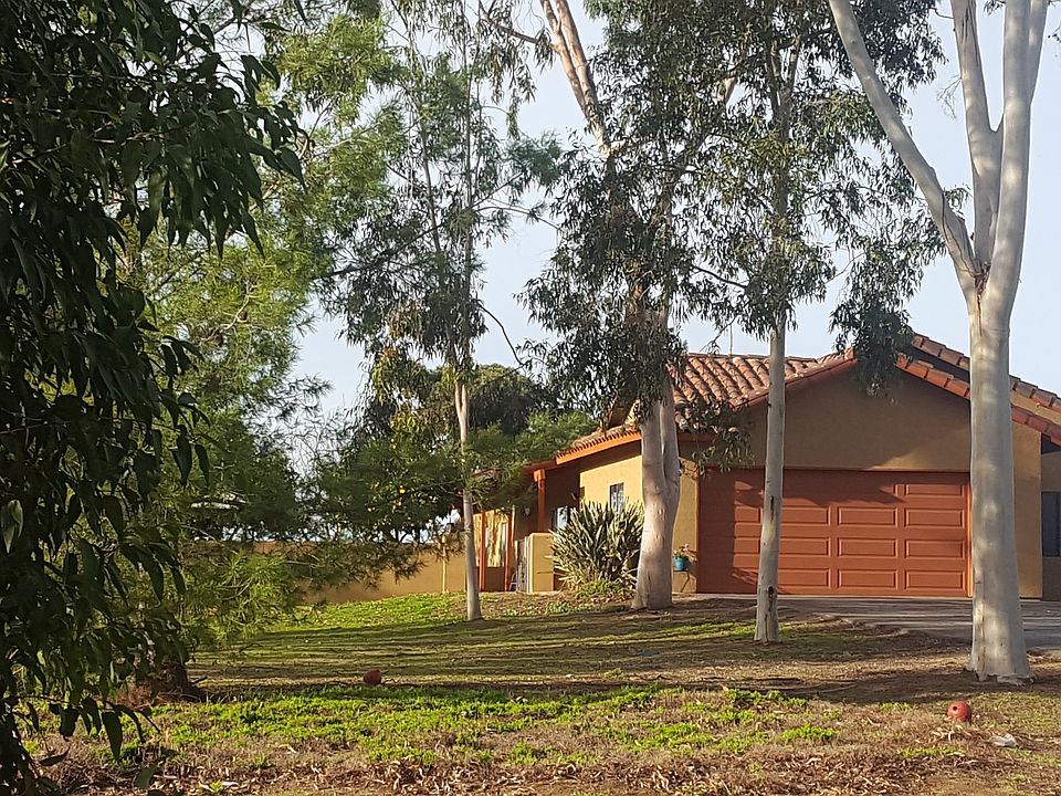 2nd image of 147 Kaulana St