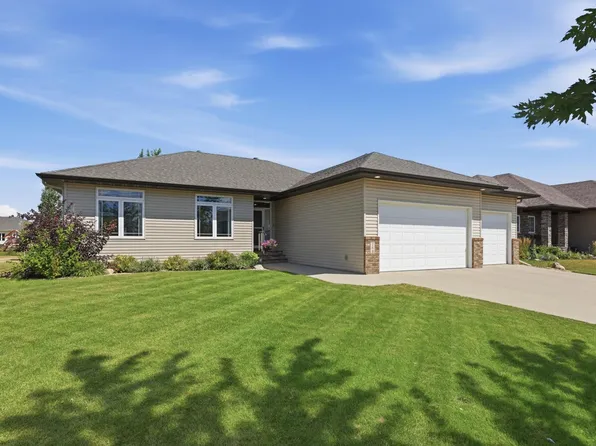 168 30th Ave E, West Fargo, ND 58078