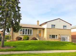 681 Sherman Ave, Melrose Park, IL 60160