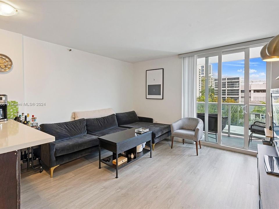 1st image of 1035 West Ave APT 502