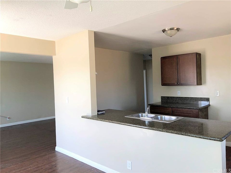 1st image of 11151 Berendo Ave